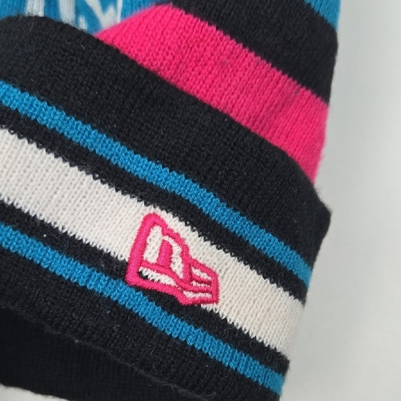 New Era Pink and Blue Yankees Pom-Pom Hat - Picture 4 of 5